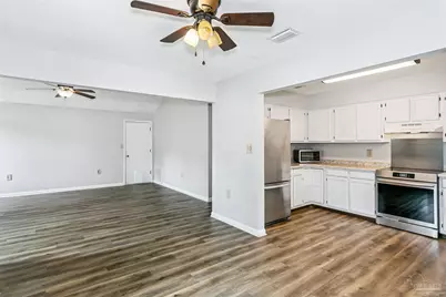 2182 Calle De Cantabria, Navarre, FL 32566 - Photo 9