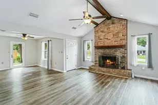 2182 Calle De Cantabria, Navarre, FL 32566 - Photo 5