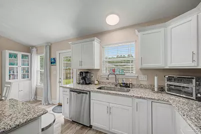 3613 Berkley Ln, Gulf Breeze, FL 32563 - Photo 15