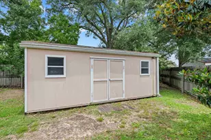 6096 Suntan Cir, Pensacola, FL 32526 - Photo 9