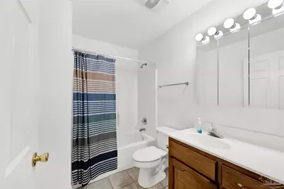 5735 Eagle Dr, Milton, FL 32570 - Photo 17