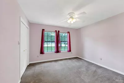 5735 Eagle Dr, Milton, FL 32570 - Photo 15