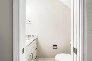 2106 Schwab Ct, Pensacola, FL 32504 - Photo 9