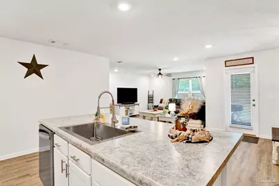 5333 Peach Dr, Pace, FL 32571 - Photo 11