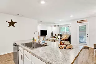 5333 Peach Dr, Pace, FL 32571 - Photo 11