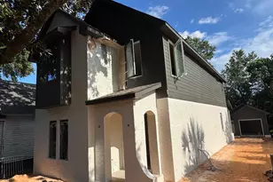 917 E Moreno St, Pensacola, FL 32503 - Photo 1