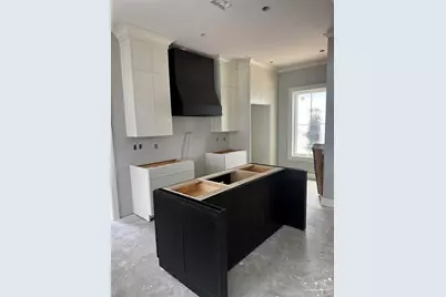 917 E Moreno St, Pensacola, FL 32503 - Photo 13
