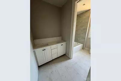 917 E Moreno St, Pensacola, FL 32503 - Photo 29
