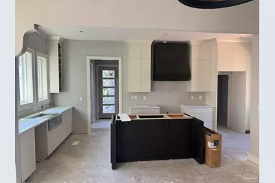 917 E Moreno St, Pensacola, FL 32503 - Photo 13