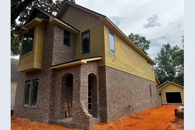 917 E Moreno St, Pensacola, FL 32503 - Photo 1