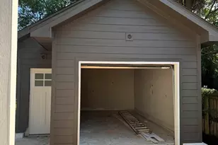 917 E Moreno St, Pensacola, FL 32503 - Photo 27