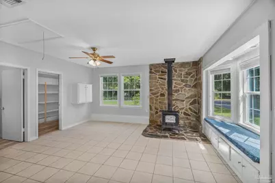 7408 Stiller Lake Rd, Pensacola, FL 32526 - Photo 7