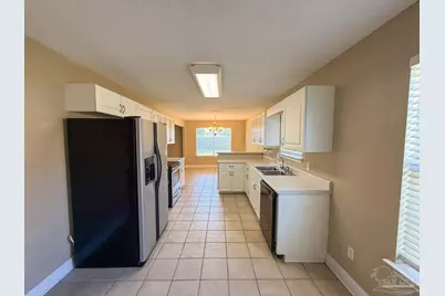 1519 Sandcliff Dr, Pensacola, FL 32507 - Photo 5