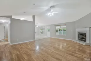 5246 Hawks Nest Dr, Milton, FL 32570 - Photo 5