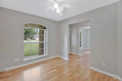 5246 Hawks Nest Dr, Milton, FL 32570 - Photo 9