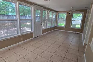 5246 Hawks Nest Dr, Milton, FL 32570 - Photo 3