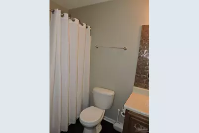 147 Creekview Dr, Pensacola, FL 32503 - Photo 17
