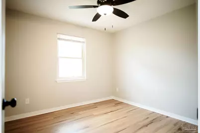 2745 Godwin Ln, Pensacola, FL 32526 - Photo 29