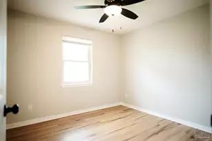 2745 Godwin Ln, Pensacola, FL 32526 - Photo 29