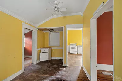 222 W Jackson St, Pensacola, FL 32501 - Photo 11