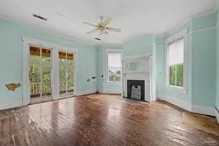 222 W Jackson St, Pensacola, FL 32501 - Photo 5