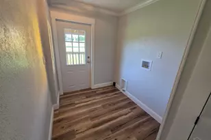 8182 Mobile Hwy, Pensacola, FL 32526 - Photo 9