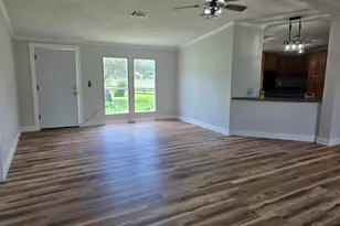 8182 Mobile Hwy, Pensacola, FL 32526 - Photo 23