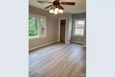 2109 N Spring St, Pensacola, FL 32501 - Photo 9
