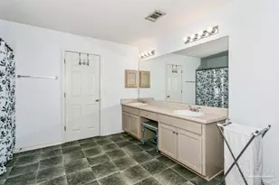6384 Mers Ln, Pensacola, FL 32526 - Photo 23