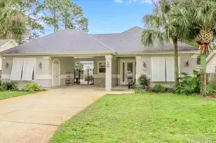 1624 Llani Ln, Gulf Breeze, FL 32563 - Photo 1