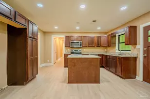 430 N V St, Pensacola, FL 32505 - Photo 9