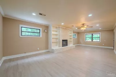 430 N V St, Pensacola, FL 32505 - Photo 11