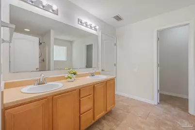 2070 Catline Cir, Navarre, FL 32566 - Photo 19