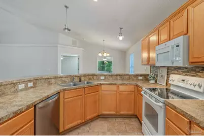 2070 Catline Cir, Navarre, FL 32566 - Photo 13