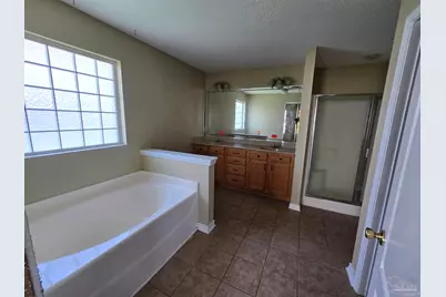 3308 Massena Dr, Pensacola, FL 32526 - Photo 13