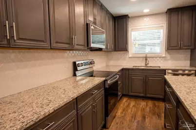 91 Faron Cir #B, Gulf Breeze, FL 32561 - Photo 9