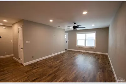 91 Faron Cir #B, Gulf Breeze, FL 32561 - Photo 11