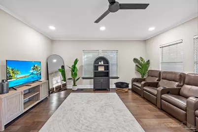 1306 E Gonzalez St, Pensacola, FL 32501 - Photo 3