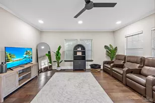 1306 E Gonzalez St, Pensacola, FL 32501 - Photo 3