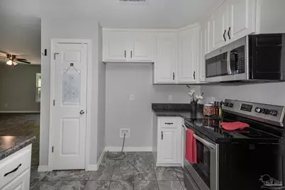 1830 Cedar Park Dr, Cantonment, FL 32533 - Photo 21
