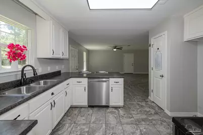 1830 Cedar Park Dr, Cantonment, FL 32533 - Photo 19