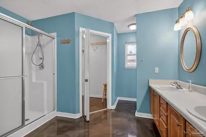 2212 Blue Lake Dr, Pensacola, FL 32506 - Photo 25