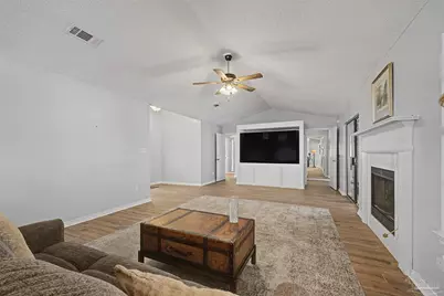 6323 Summer Lakes Ln, Pensacola, FL 32504 - Photo 11