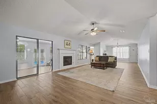 6323 Summer Lakes Ln, Pensacola, FL 32504 - Photo 9