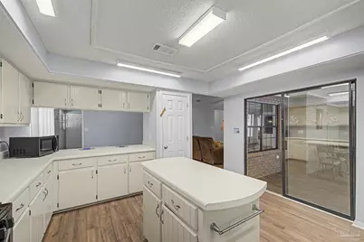 6323 Summer Lakes Ln, Pensacola, FL 32504 - Photo 19