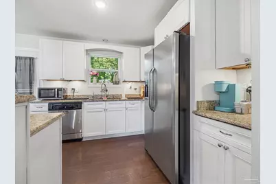 5517 Woodcrest Dr, Milton, FL 32583 - Photo 11