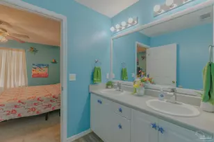 1869 Vineyard St, Navarre, FL 32566 - Photo 15