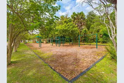 1149 N Guillemard St, Pensacola, FL 32501 - Photo 47