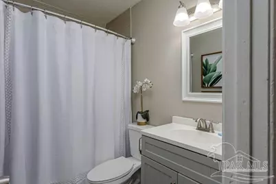 990 W Zarragossa St, Pensacola, FL 32502 - Photo 7