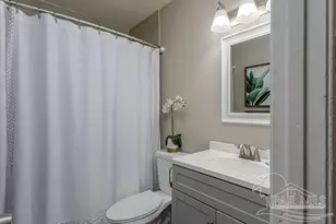 990 W Zarragossa St, Pensacola, FL 32502 - Photo 7